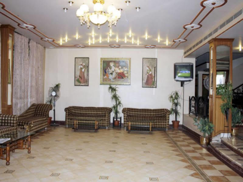 Hotel Sheetal Regency,Near Janambhumi Mathura Exteriér fotografie