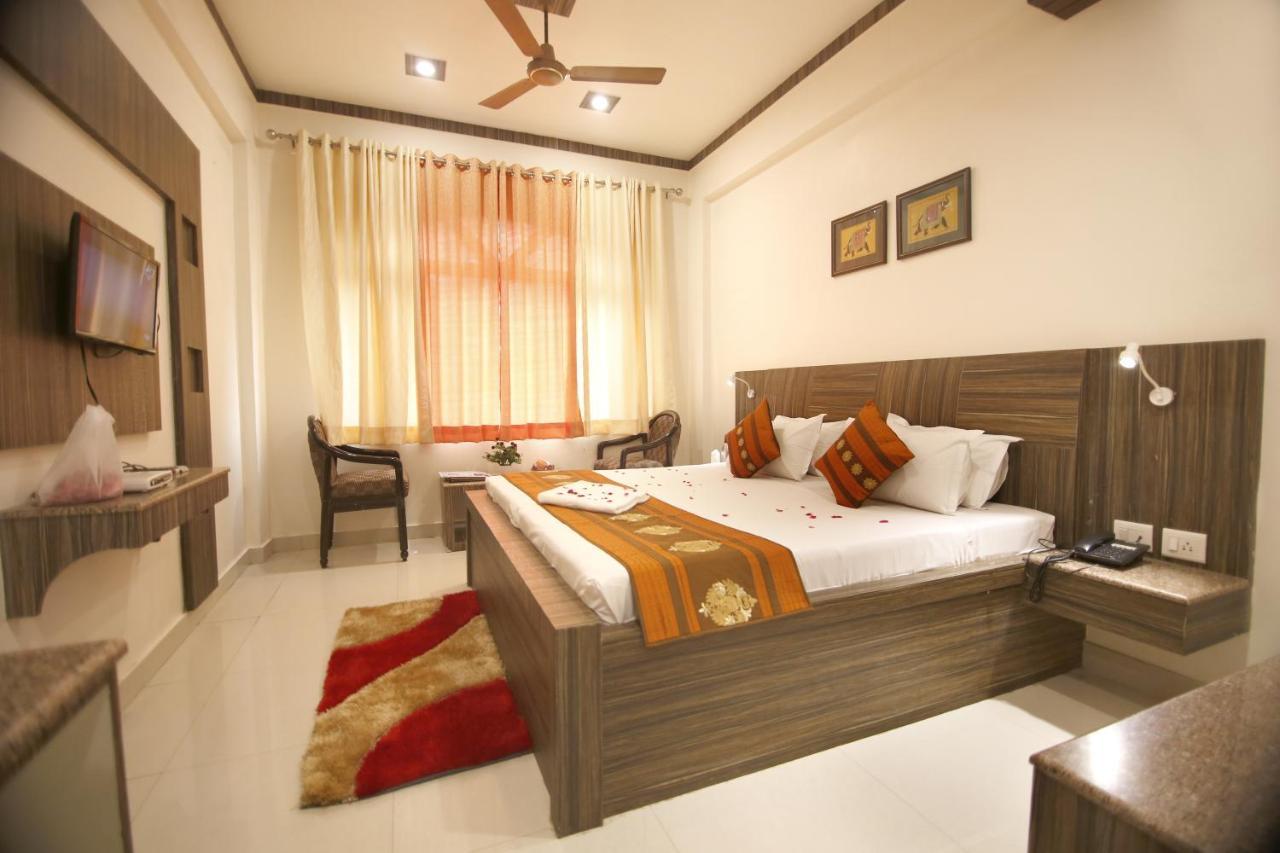 Hotel Sheetal Regency,Near Janambhumi Mathura Exteriér fotografie