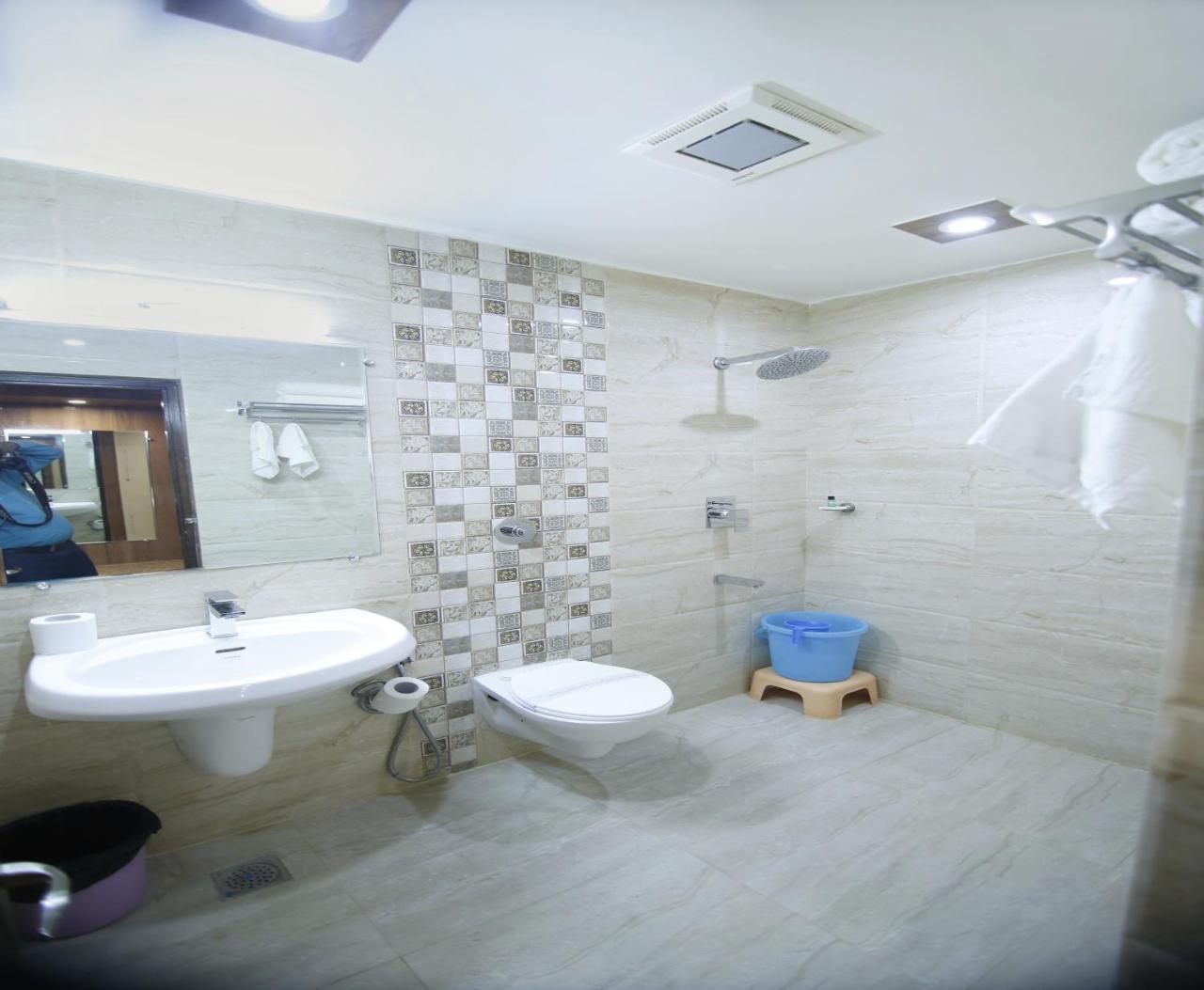 Hotel Sheetal Regency,Near Janambhumi Mathura Exteriér fotografie